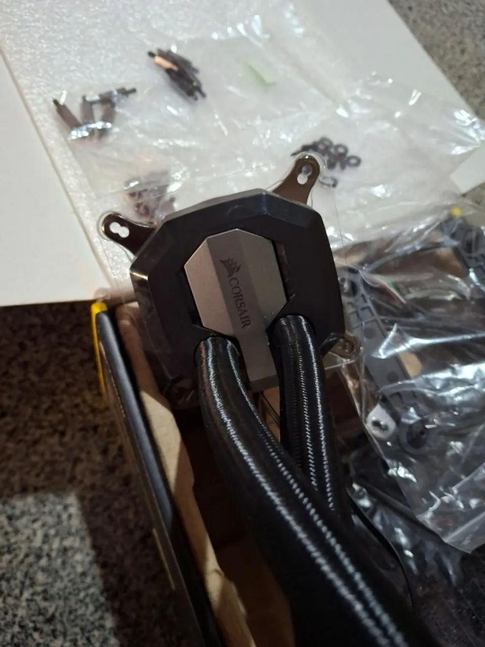 Water Cooler Corsair H100i V2 [com Defeito] - Foto 2