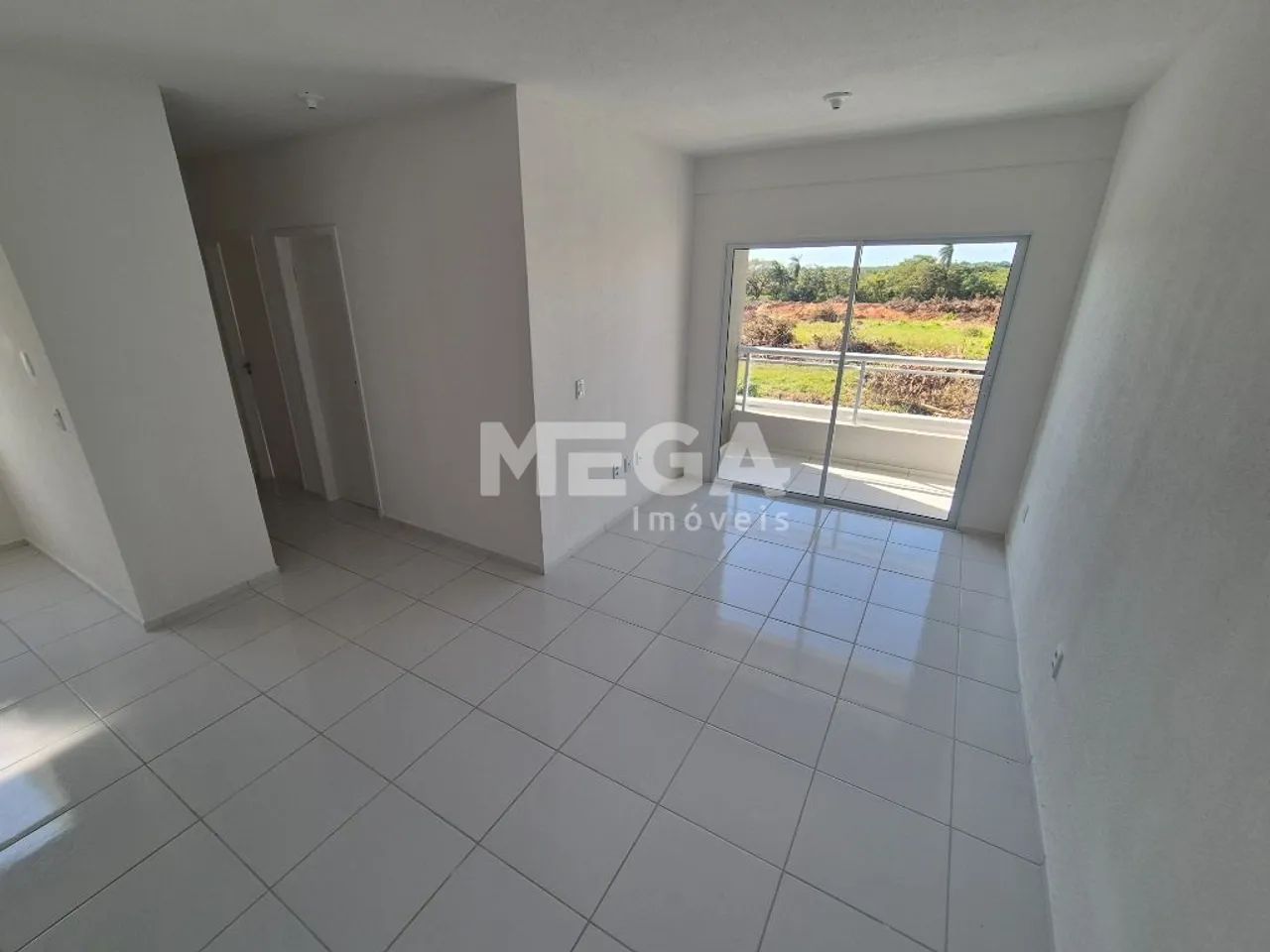 Apartamento com 2 quartos no bairro Paumirim em Caucaia, CE - Foto 2