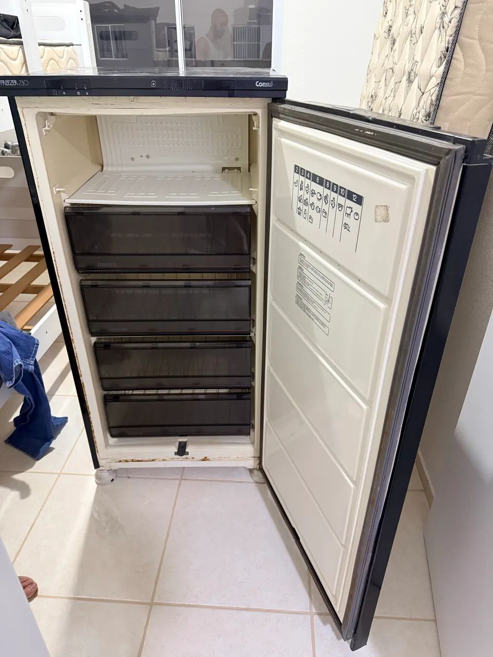 Frezzer Vertical 230 LConsul - Foto 2