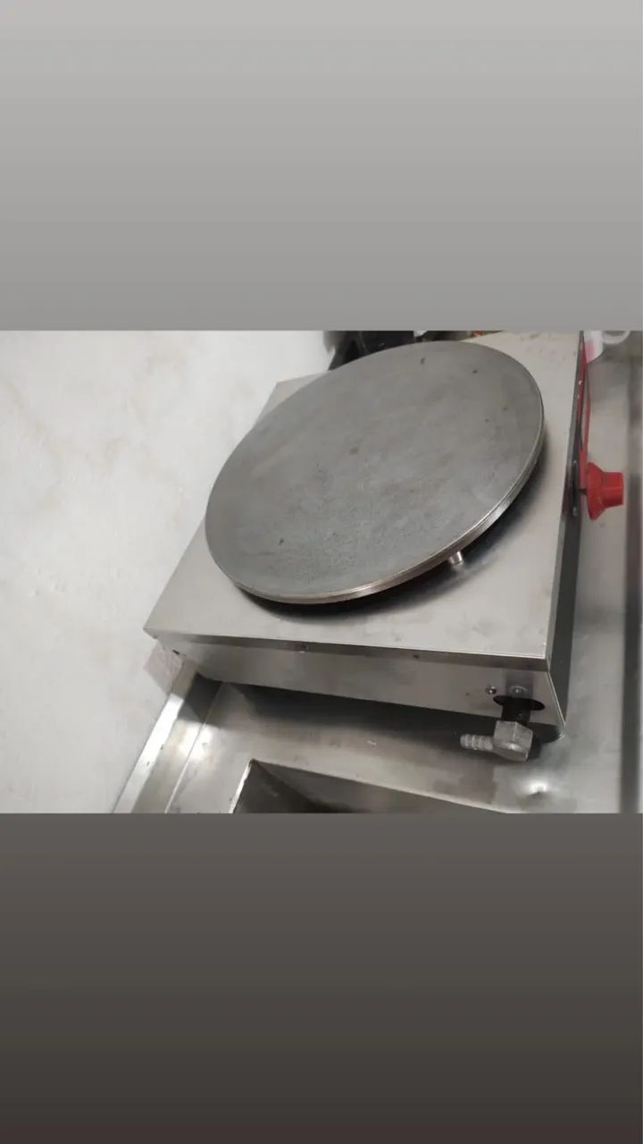 Máquina de Crepe (Panquequeira)  a Gás semi nova 