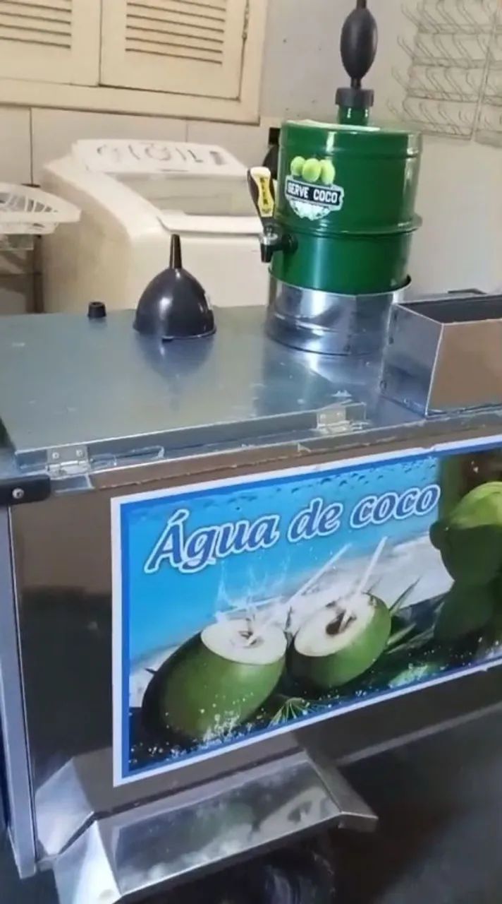 Carrinho de Água de coco.