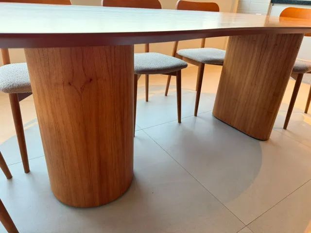 Mesa Orgânica de Madeira + 8 cadeiras - Foto 4