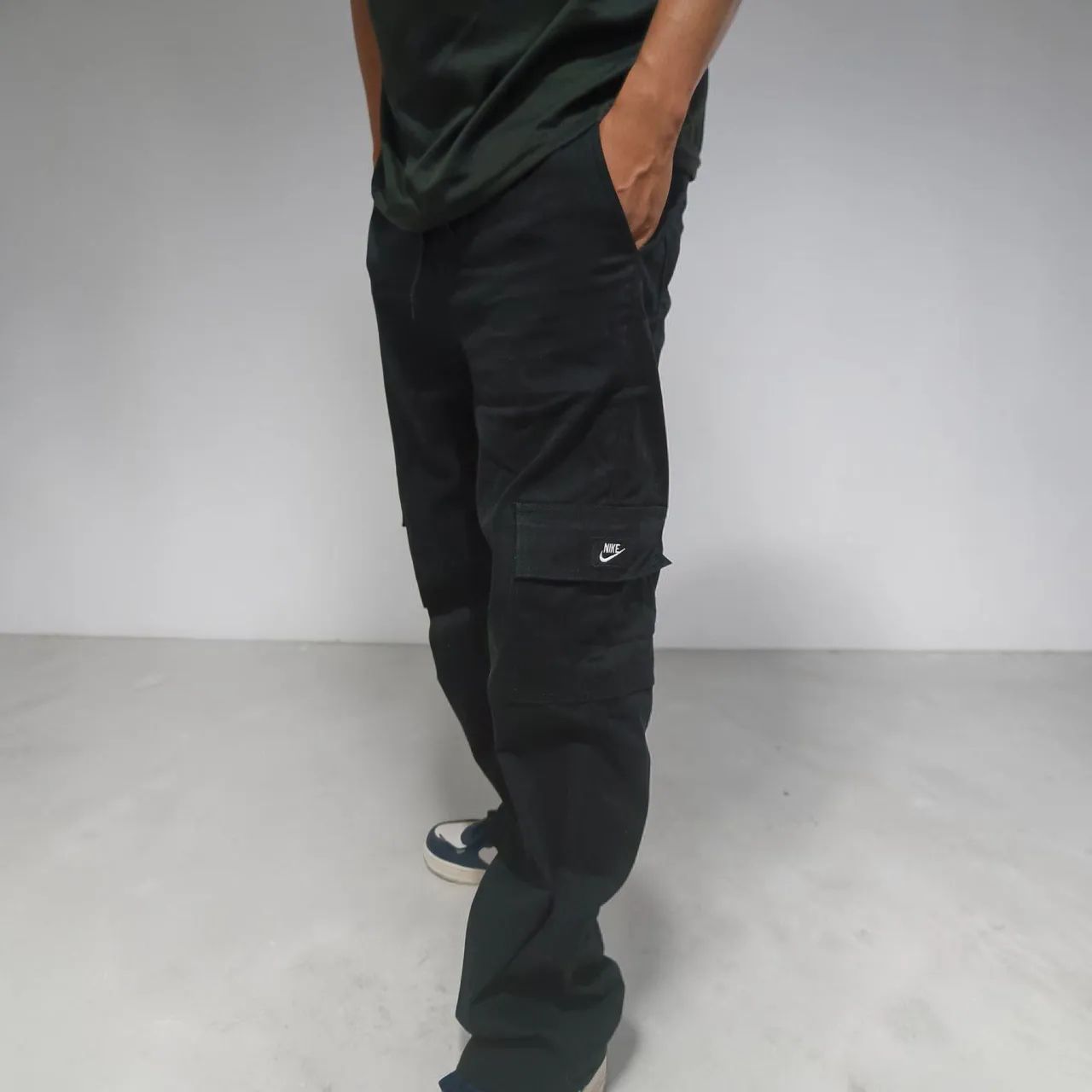 Calça Cargo da Nike Preto  - Foto 4