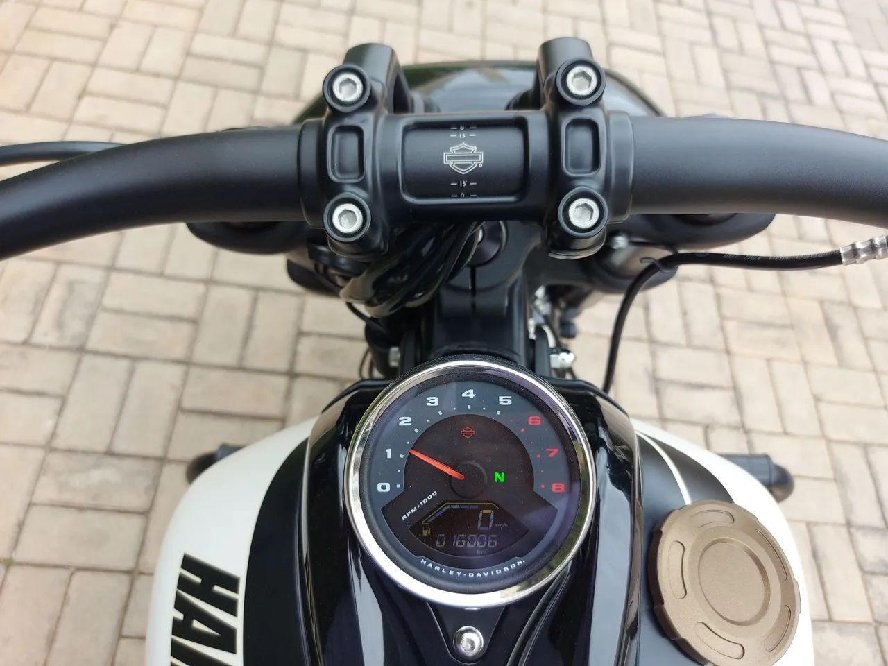 FAT BOB 114 19/19 BRANCA - Foto 14