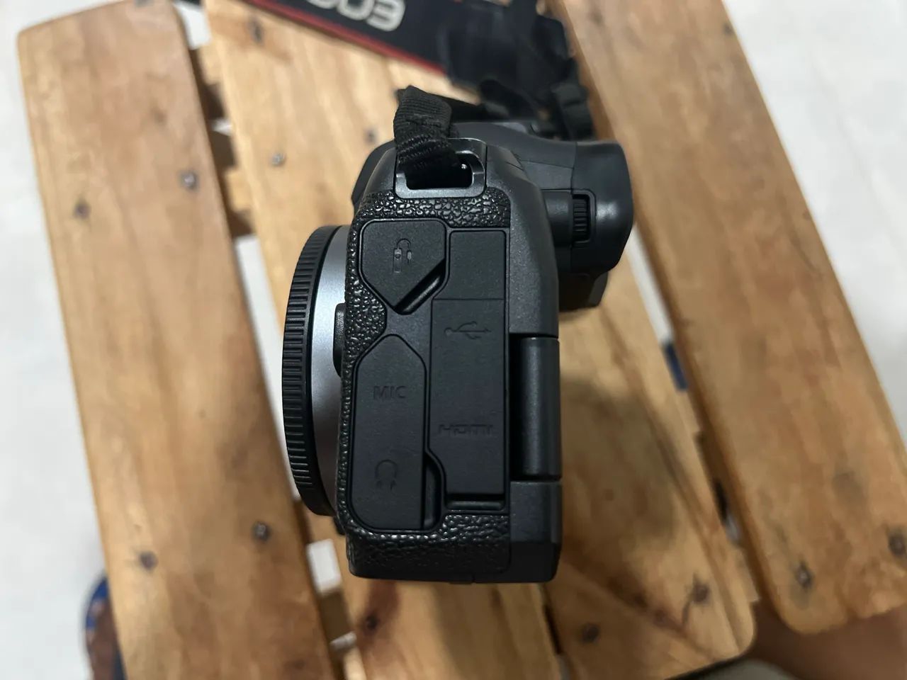 CÂMERA CANON EOS R - Foto 4