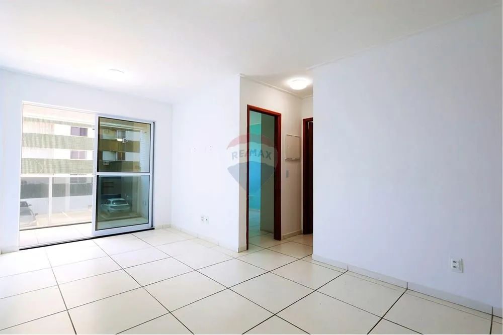 Apartamento de 60m com 2 quartos, sendo 1 suíte, varanda e cozinha. 1 Vaga de garage, laze