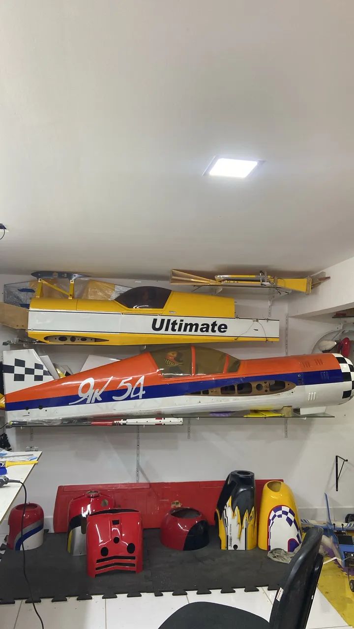 Aeromodelo yak gasolina 