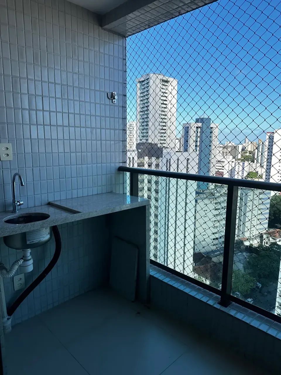 Oportunidade de morar com o requinte e sofisticação da renomada construtora Ferreira Pinto - Foto 2