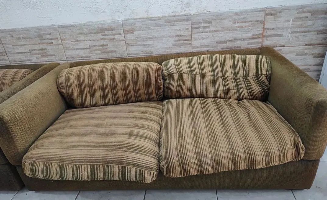 Sofá três lugares 64962181423491120