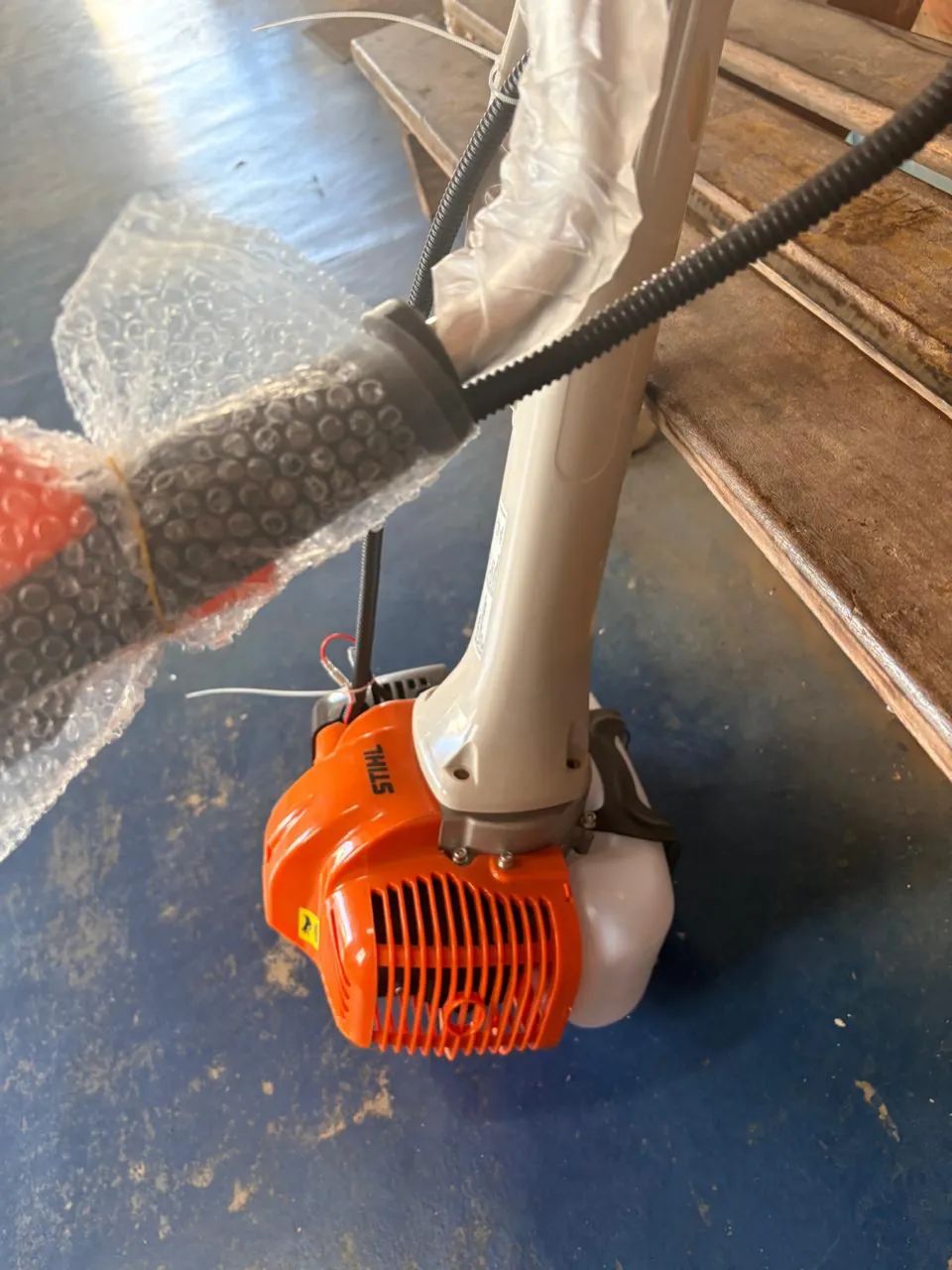 ROÇADEIRA STIHL FS 80 -NOVA - Foto 4