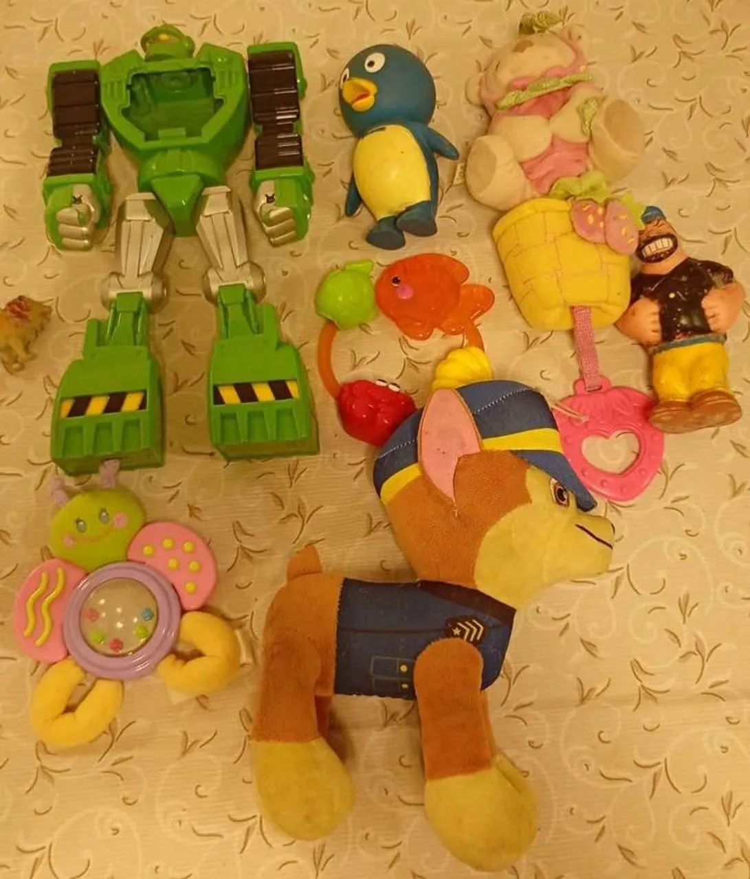 BRINQUEDOS LOTE 35 REAIS 