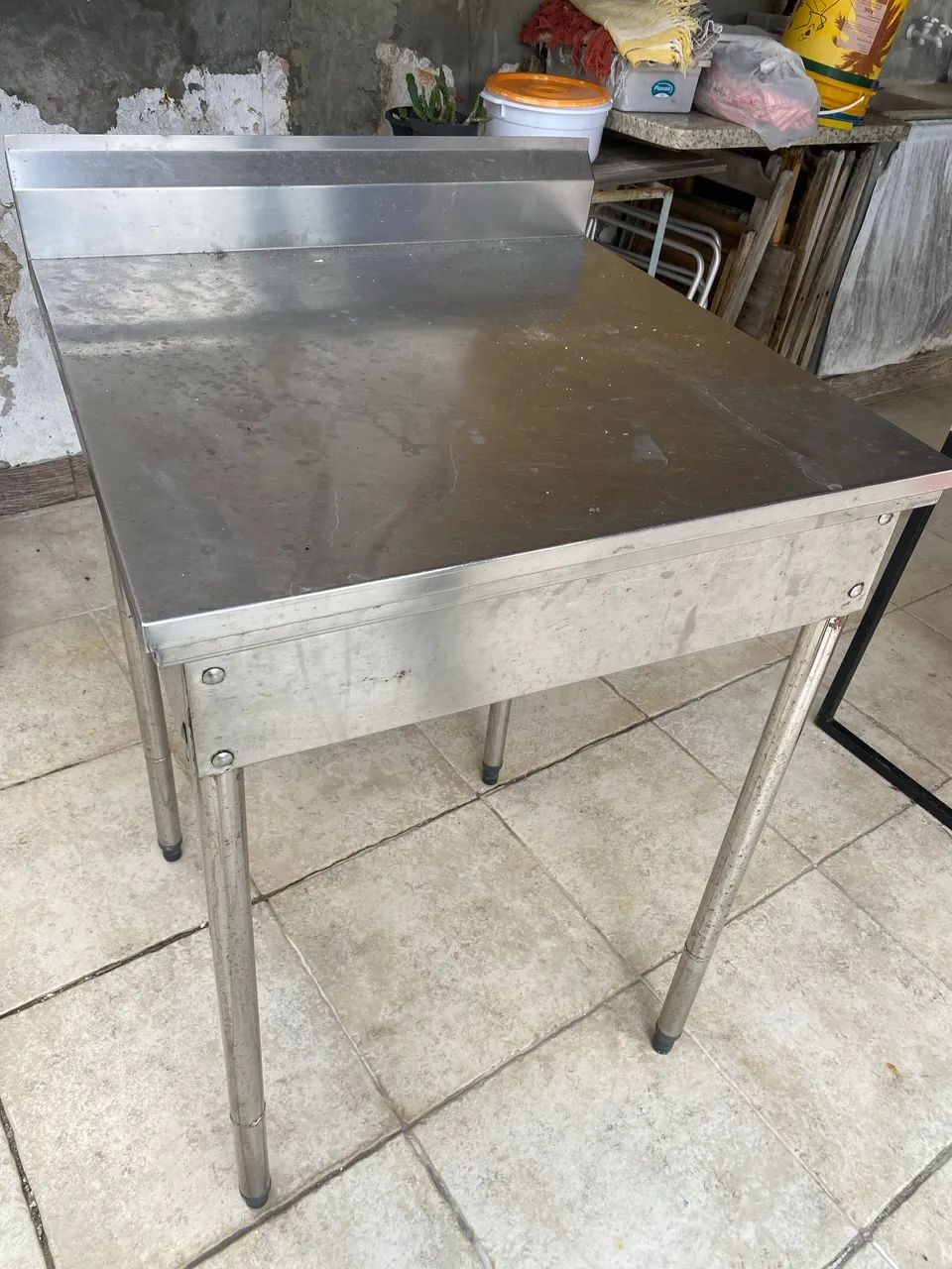 Mesa em aço inox 