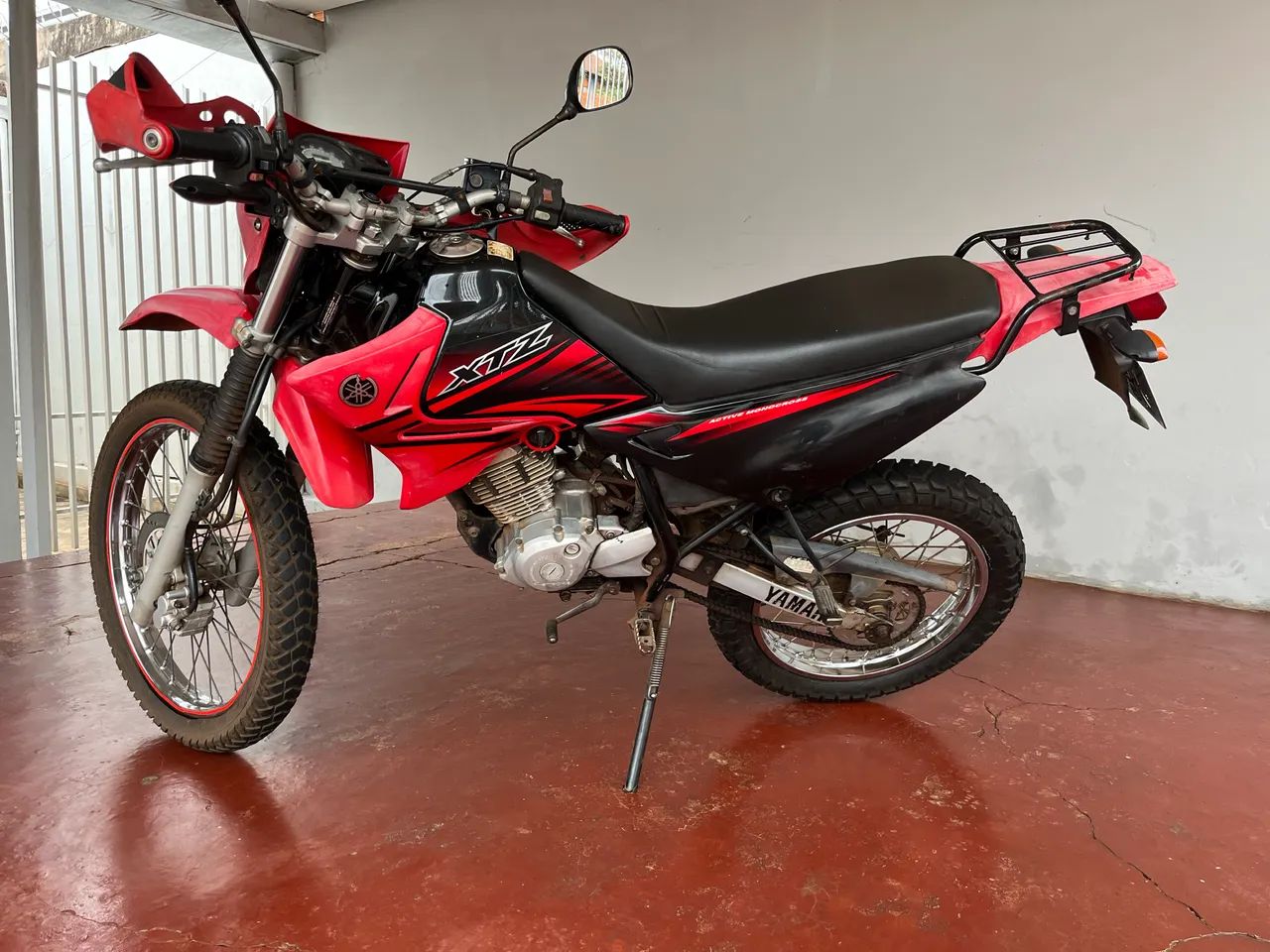 Vendo Yamaha XTZ 125 E - Foto 2