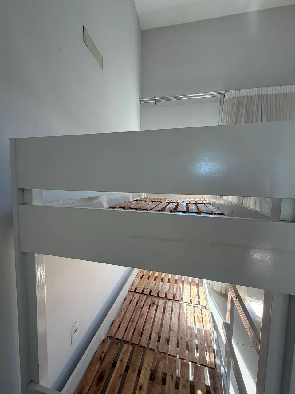 Cama beliche- Madeira maciça  - Foto 5