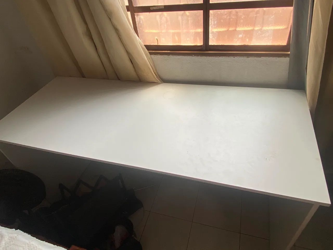 MESA USADA EM ÓTIMO ESTADO - Foto 3