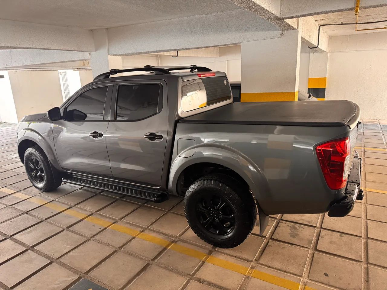 Nissan Frontier Frontier LE CD 4x4 2.3 Bi-TB Diesel Aut. 2018