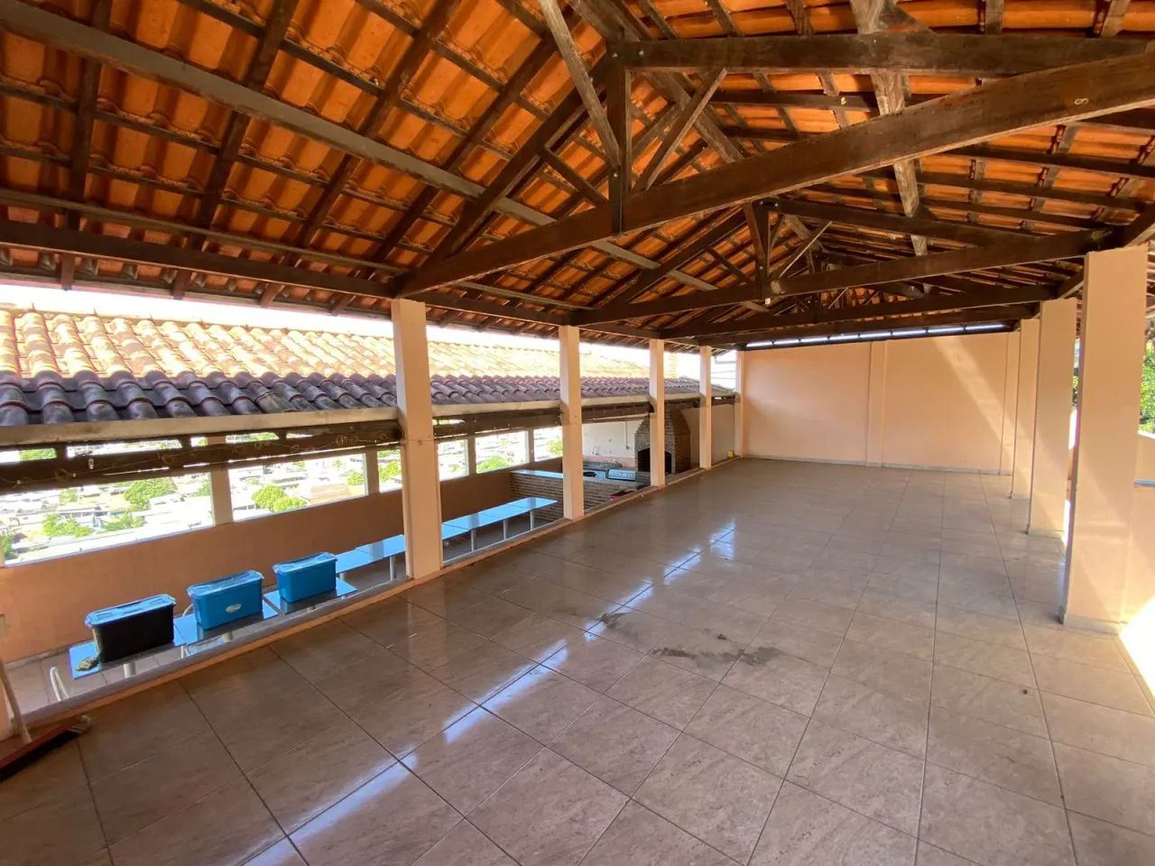 Linda casa linear com terraço, 3 quartos e 2 suítes  Piabetá - Foto 3