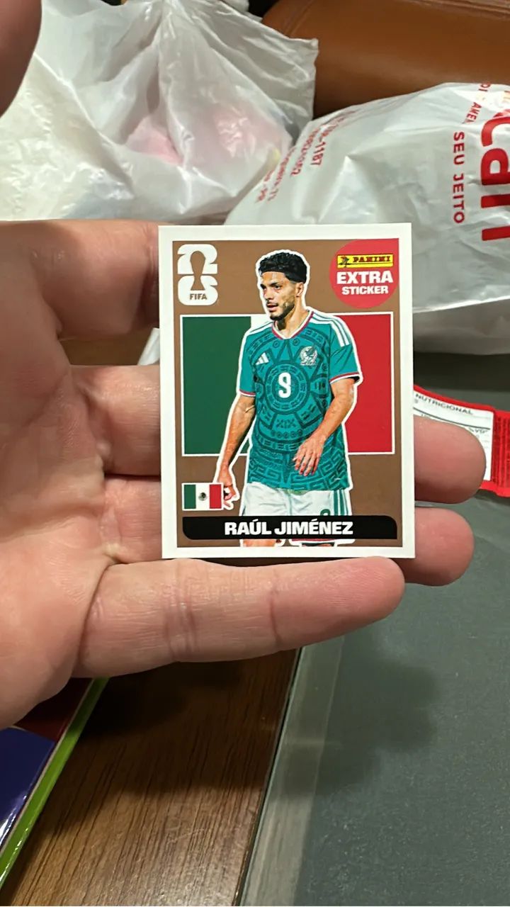 Figurinha Raul Jimenez Legend Bronze