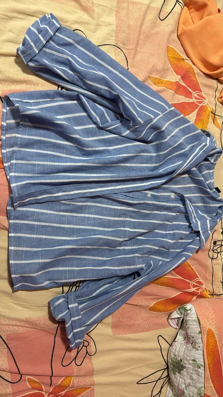 Camisa listrada azul Shein tamanho P nova - Foto 3