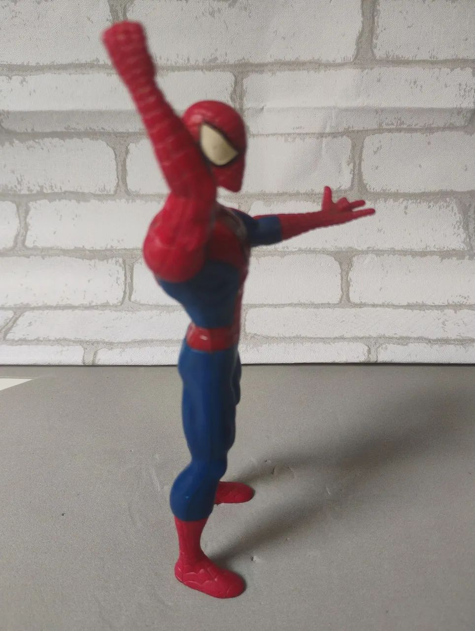 Homem-Aranha - Marvel Basic Séries Hasbro 15 cm - Foto 2