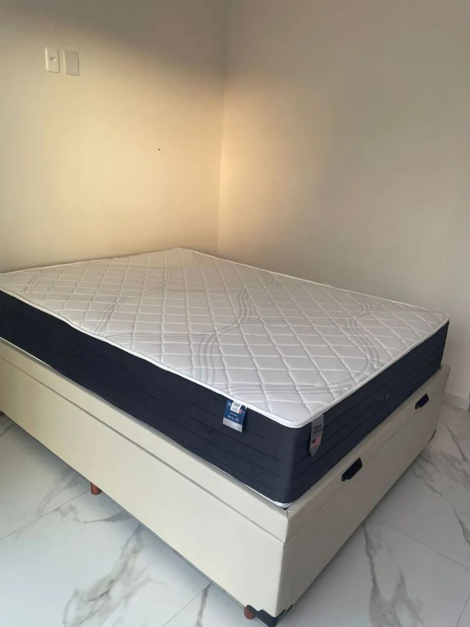 Base Cama Queen com baú bipartido completa, Alta qualidade! - Foto 2