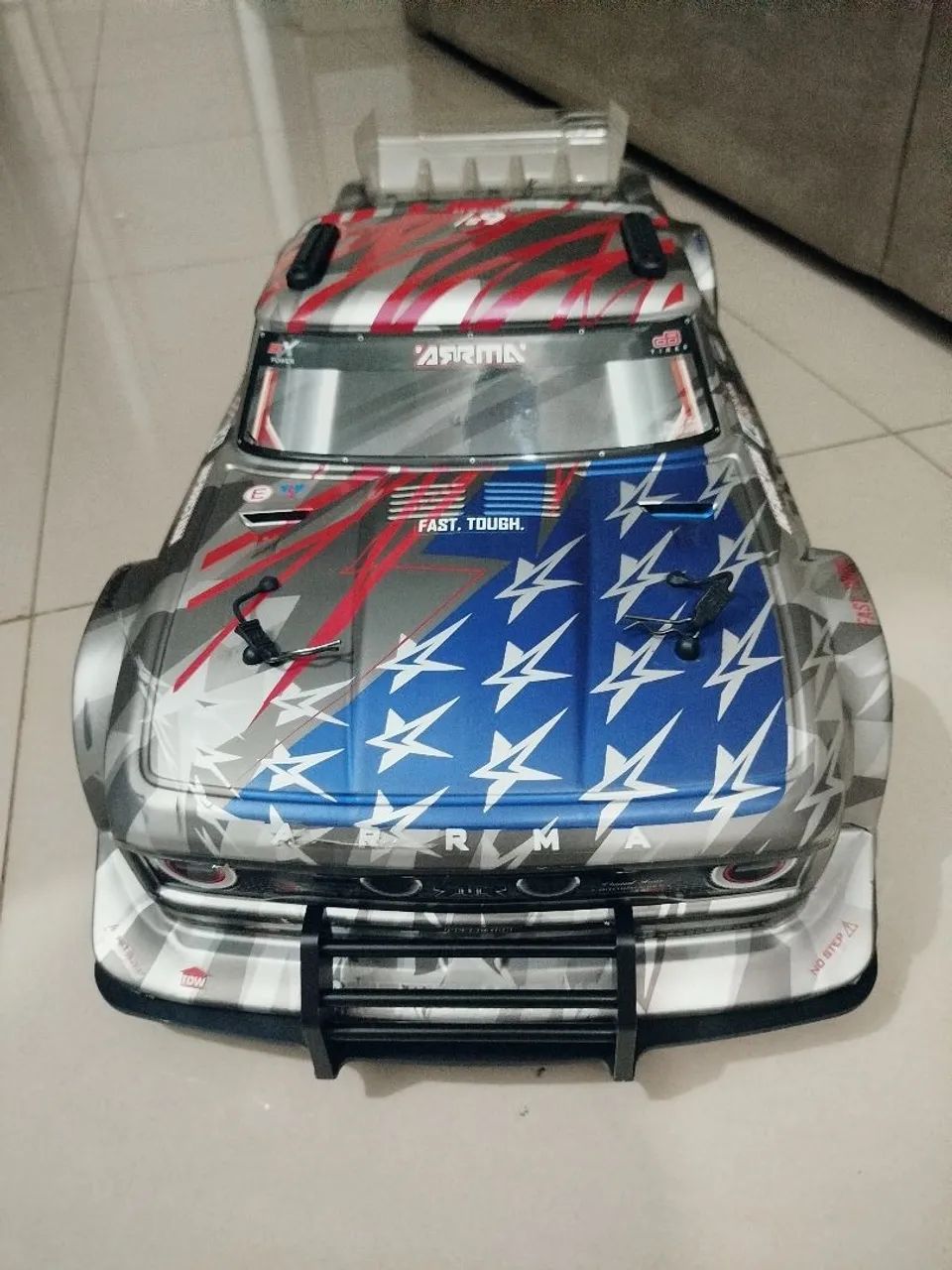 Automodelo Arrma Infraction  - Foto 3
