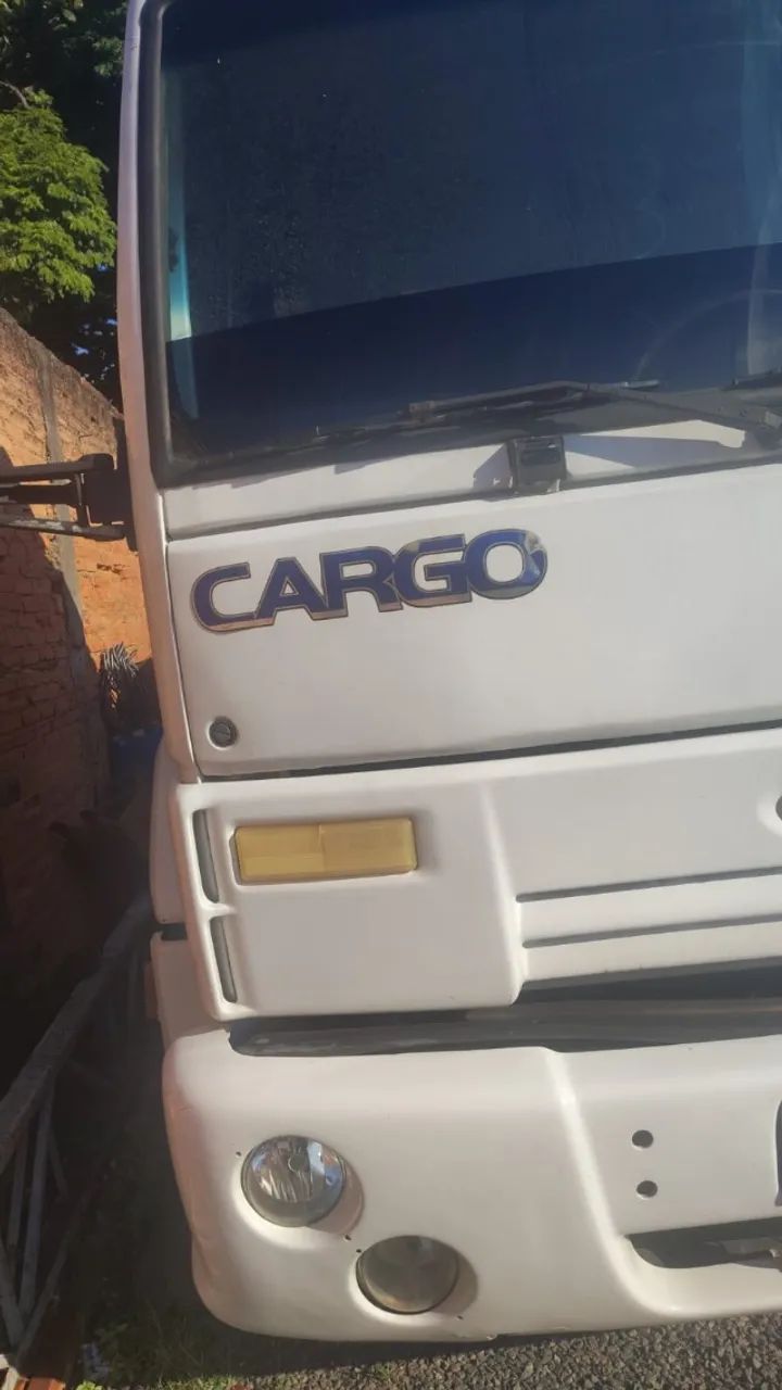 FORD CARGO 1717 ANO 2003 COM POLY SIMPLES  - Foto 3