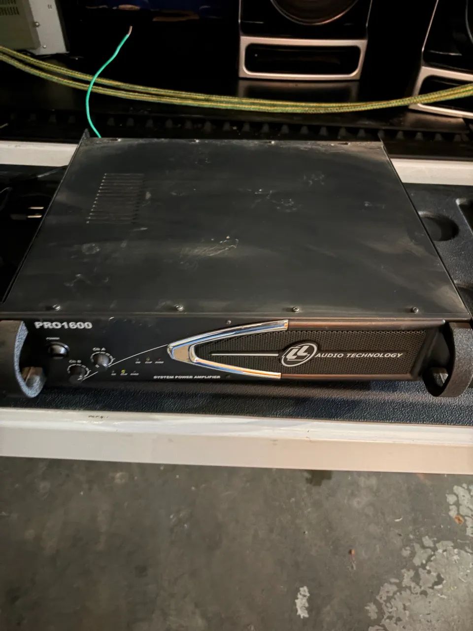 Amplificador PRO 1600 LI 400wrms - Foto 2