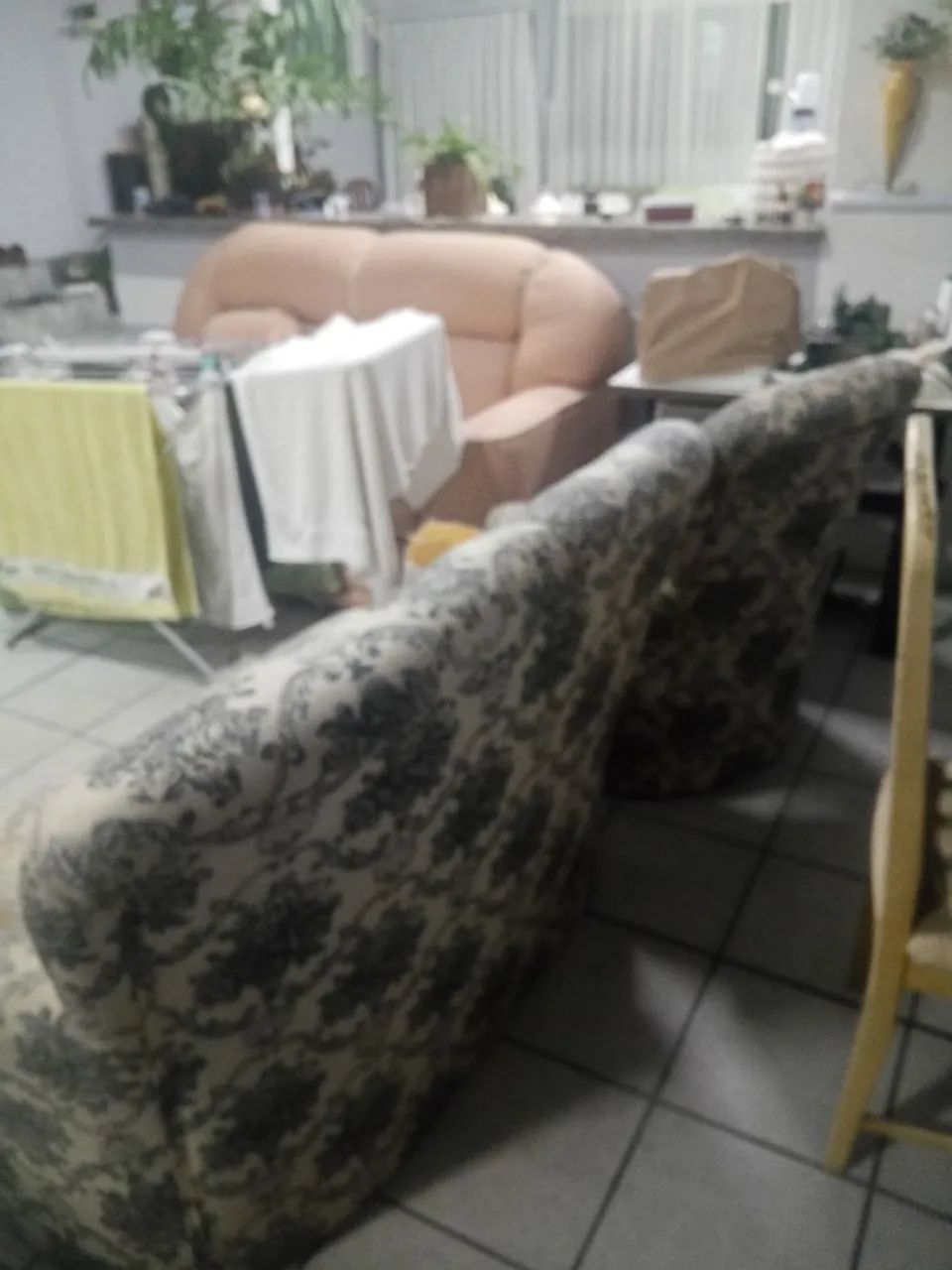 Vendo dois sofás  - Foto 2