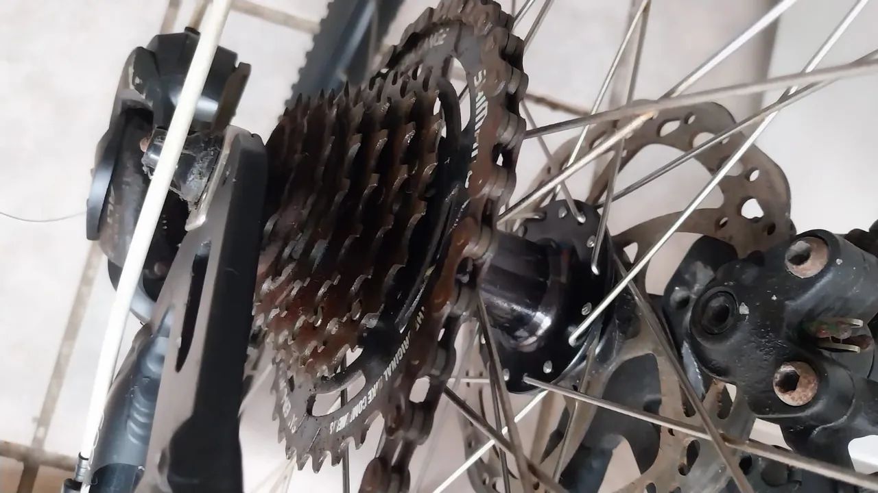 Bicicleta  - Foto 2