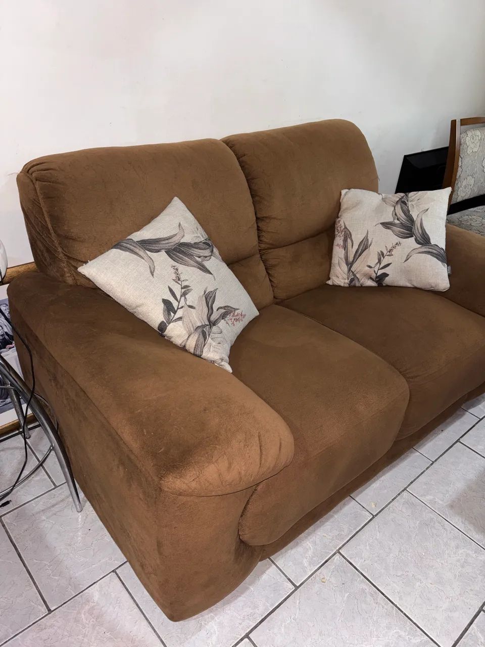 Sofá 2 lugares semi novo  - Foto 4