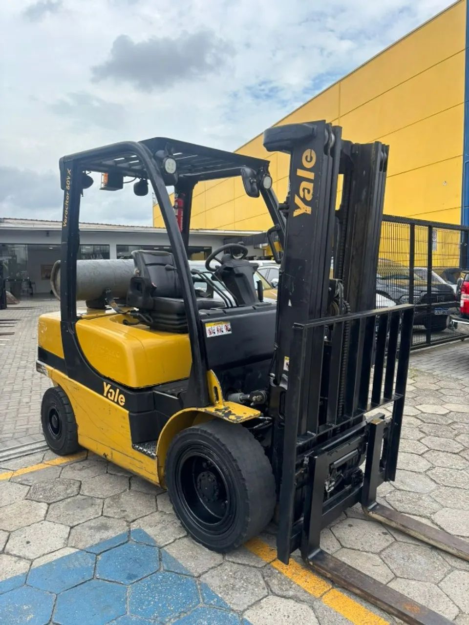 Empilhadeira GLP Yale 60vx