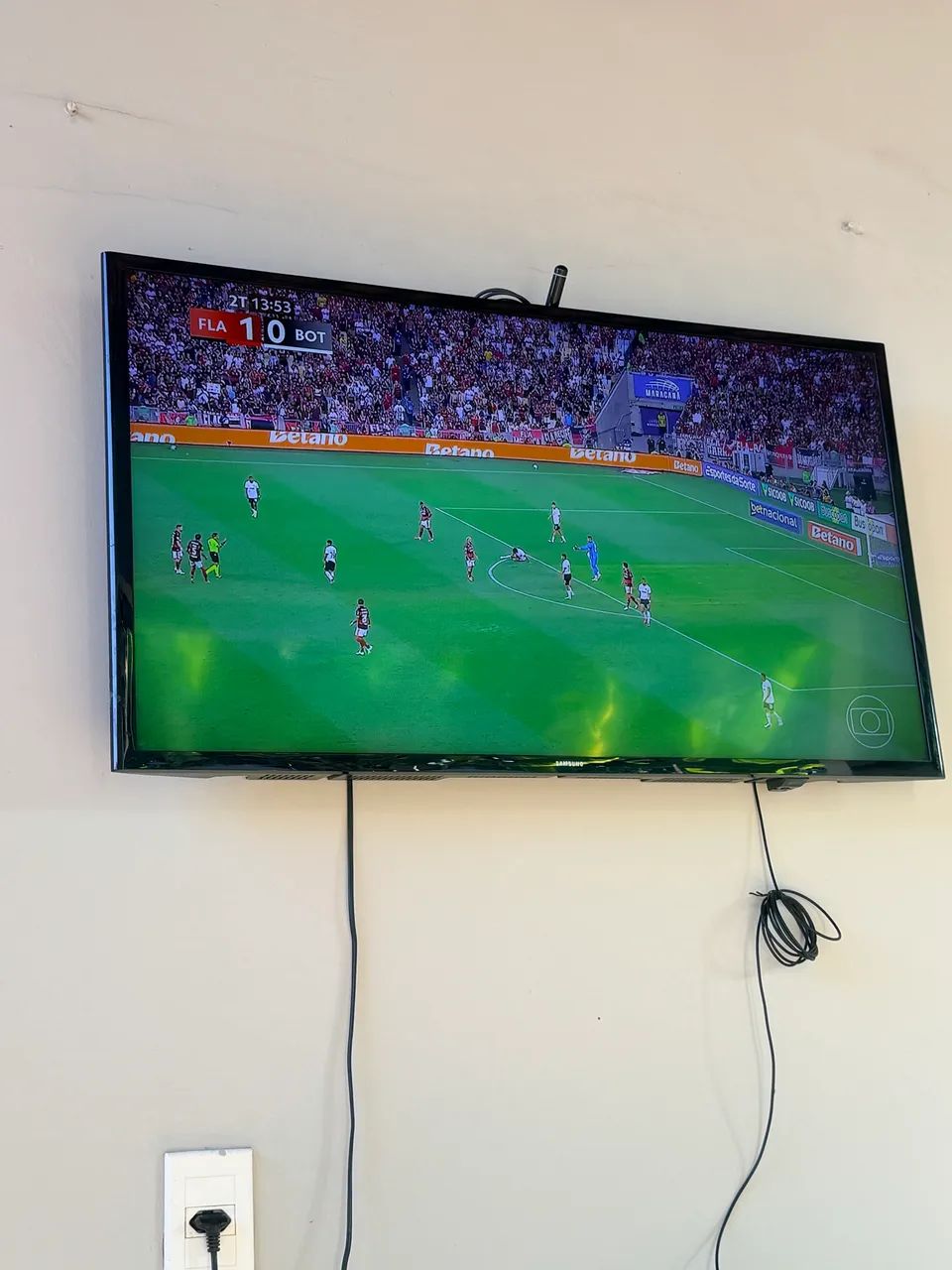 Vendo ou troco Tv 40 polegadas smart  - Foto 2