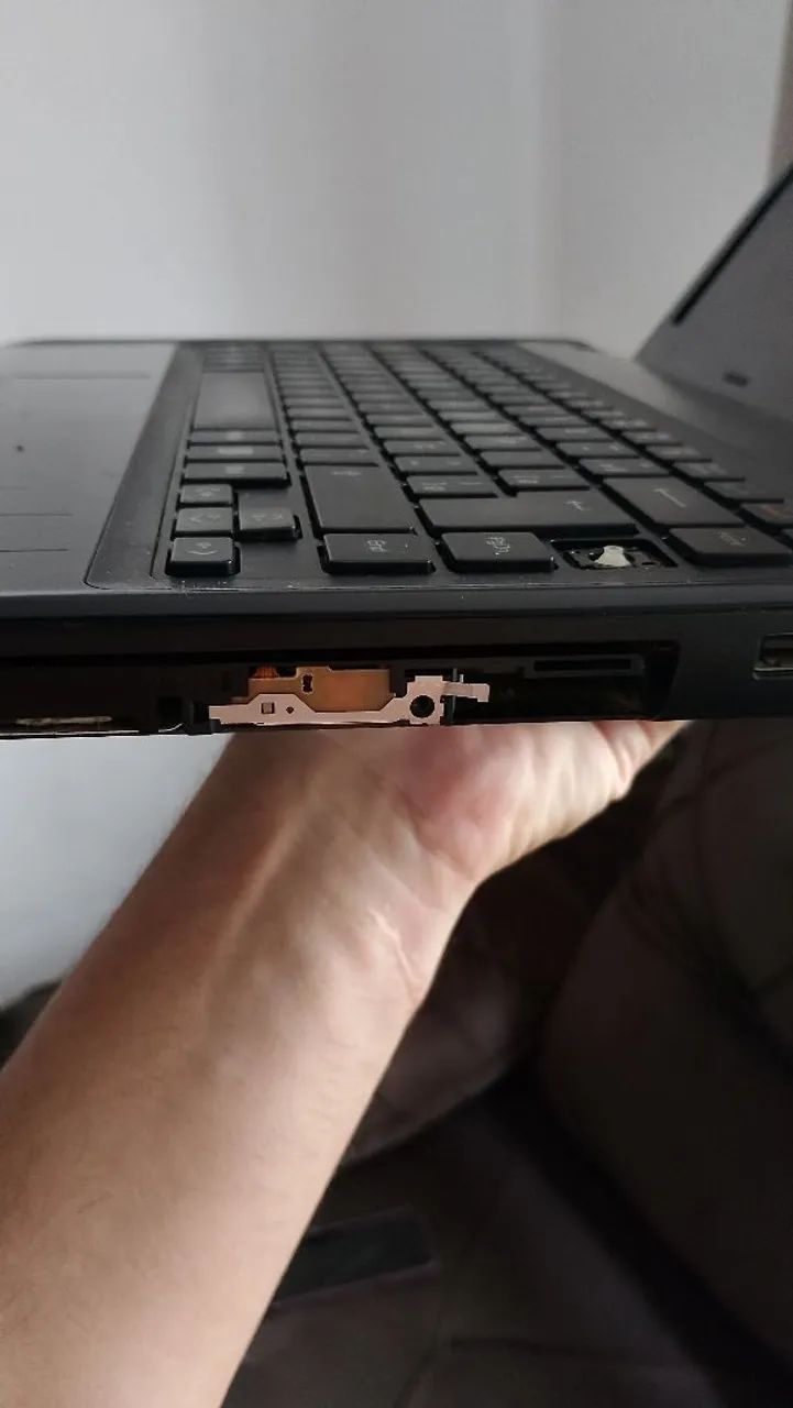 Notebook LG. Com defeito no teclado.  - Foto 2