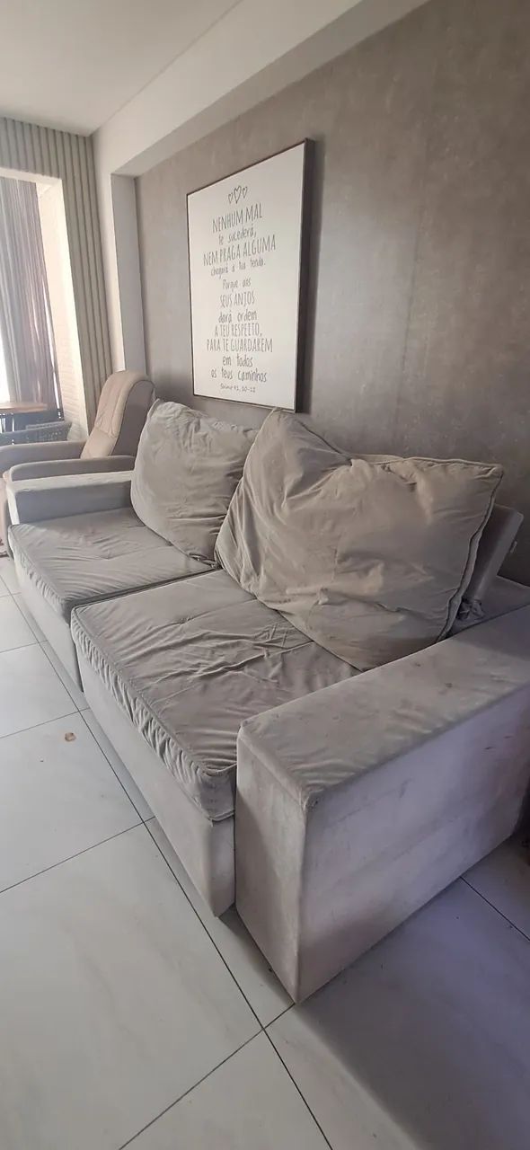 Vendo Sofá retrátil 3 lugares. - Foto 2