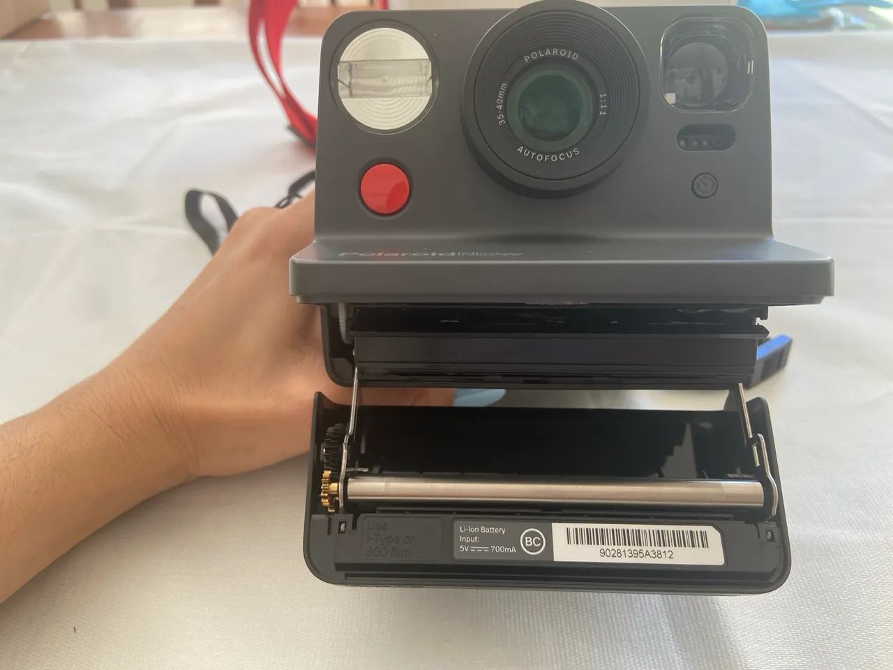 Polaroid Now de 1ª geração + bolsa original  - Foto 4