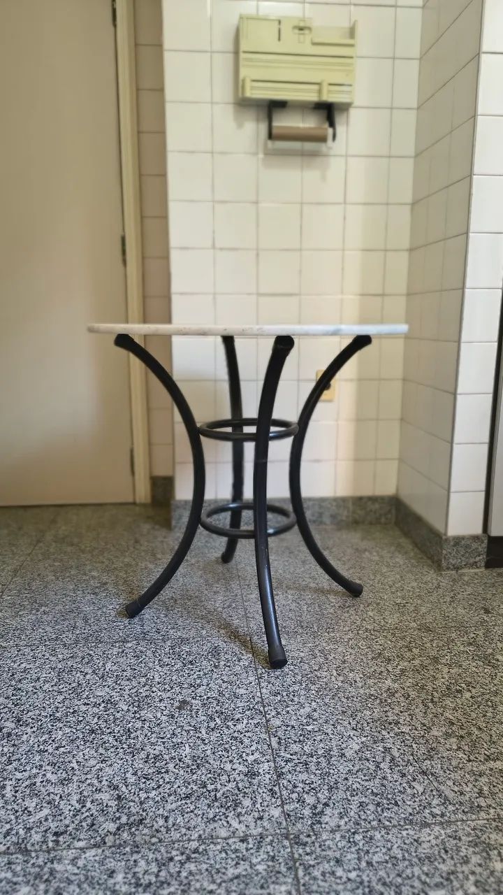 Mesa topo de mármore 80 x80 cm  - Foto 5