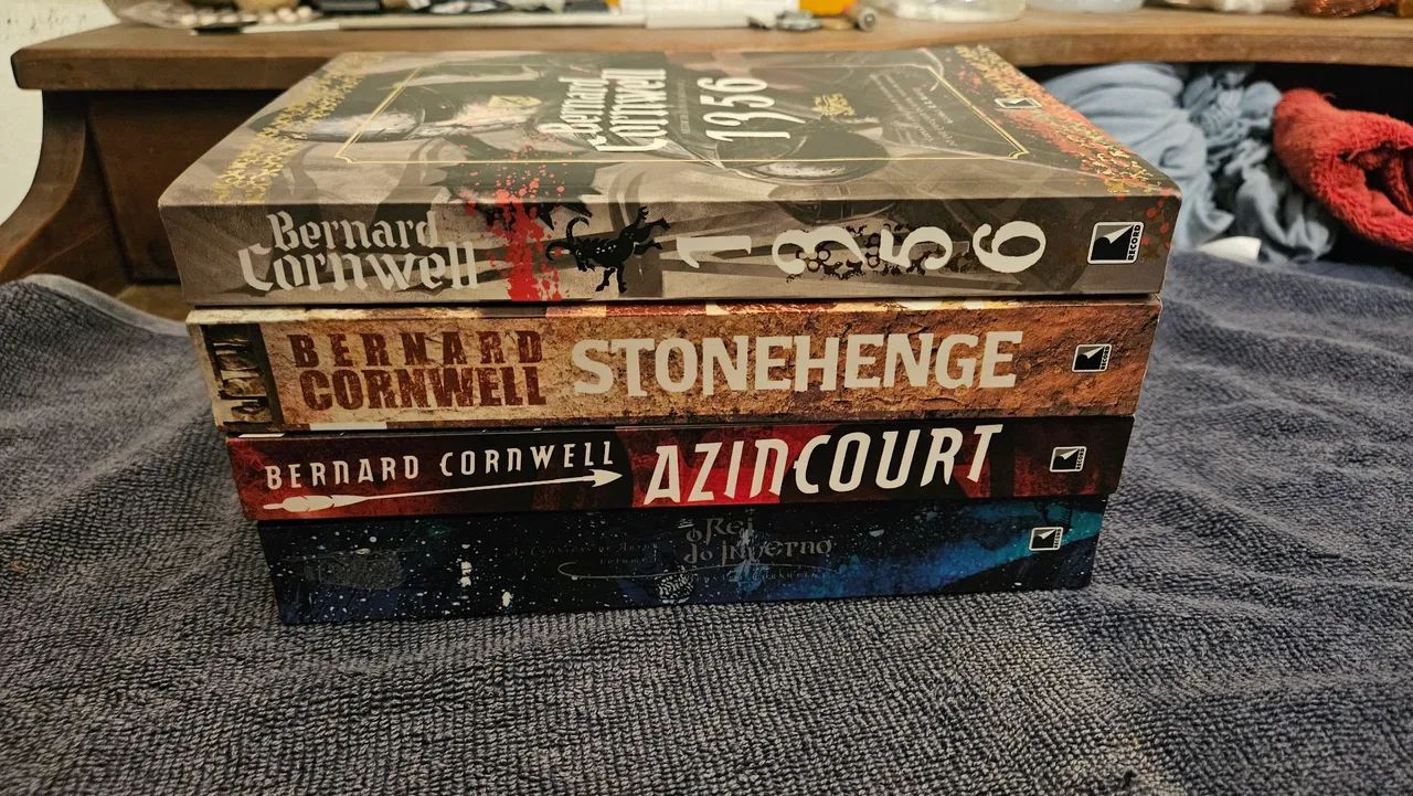 Conjunto 4 livros épicos Bernard Cornwell - Foto 3