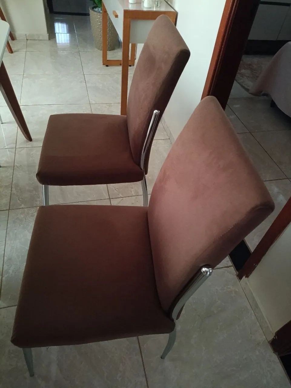 Vendo 6 cadeiras novas - Foto 4
