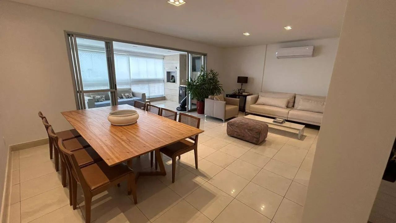 Lindo apartamento no Solar Riveira à venda