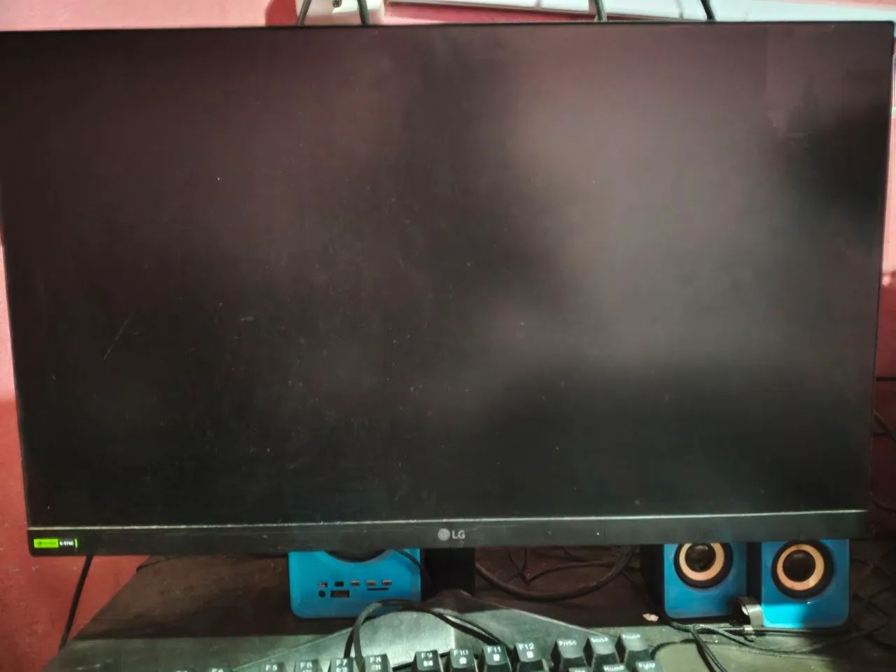 Monitor Gamer LG Ultragear 24 180hz IPS 1 ms - Foto 2