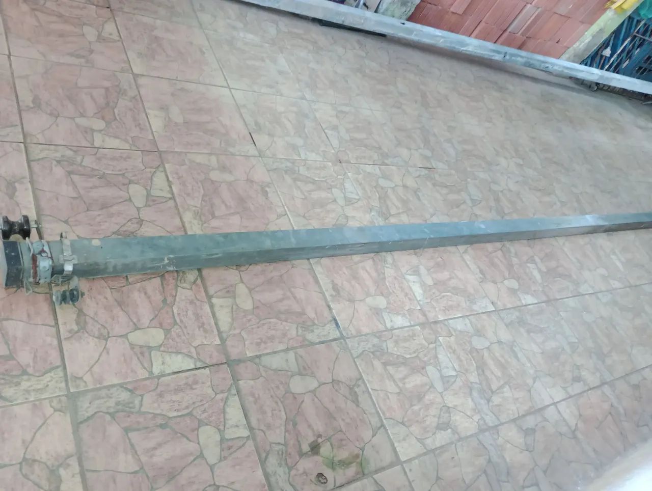 Poste de energia galvanizado a fogo 6.0 metros 