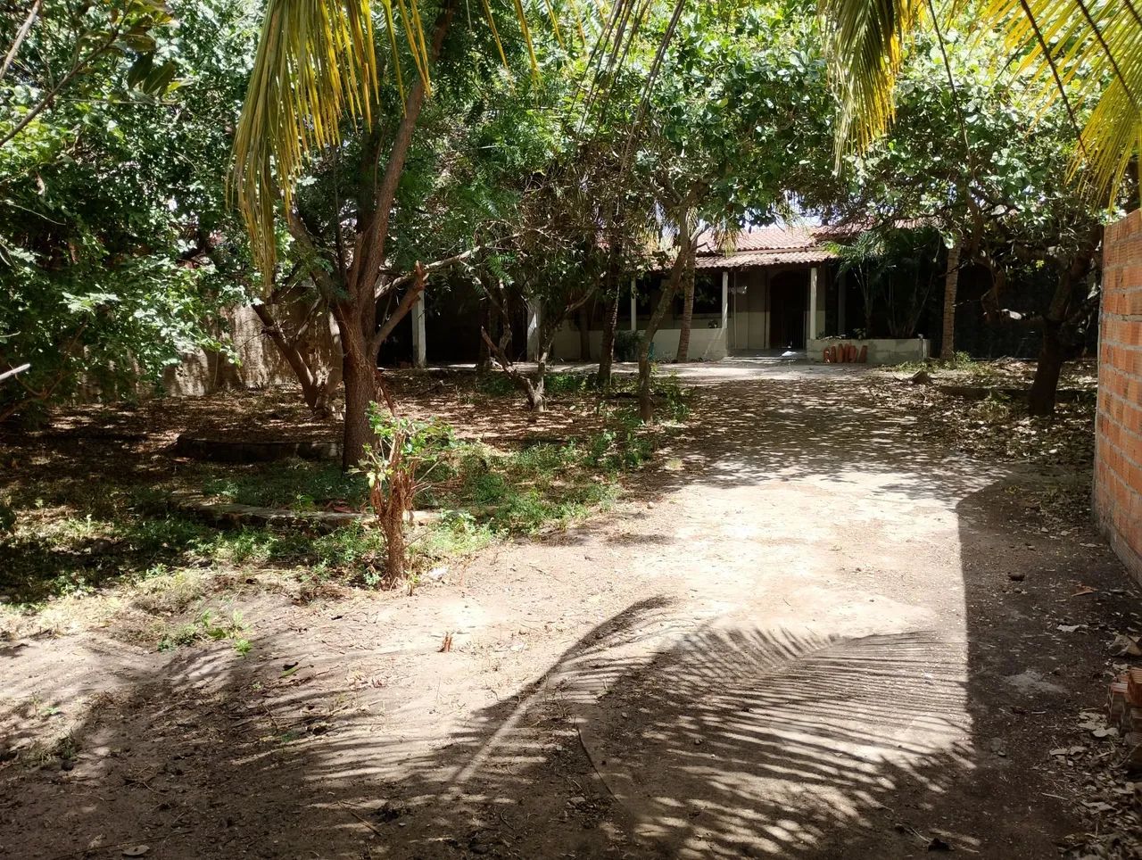 Casa belíssima em local tranquilo 