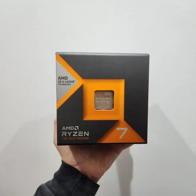 AMD Ryzen 7 7800X3D - NOVO