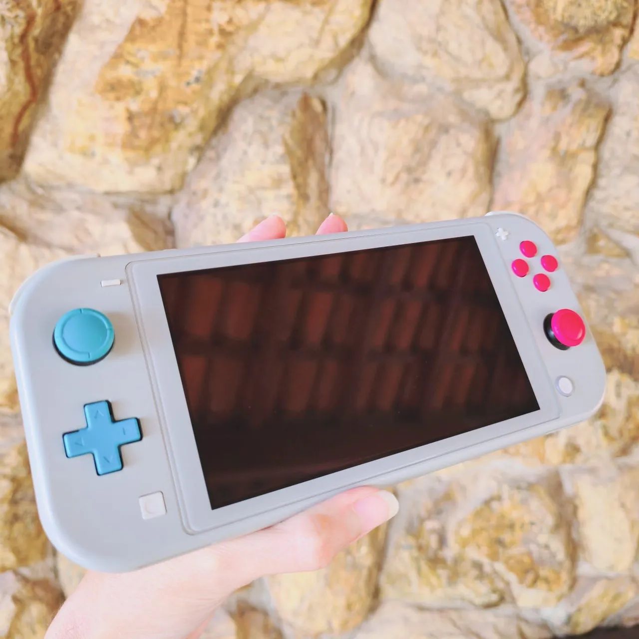 Nintendo Switch Lite edição Pokémon - Foto 2