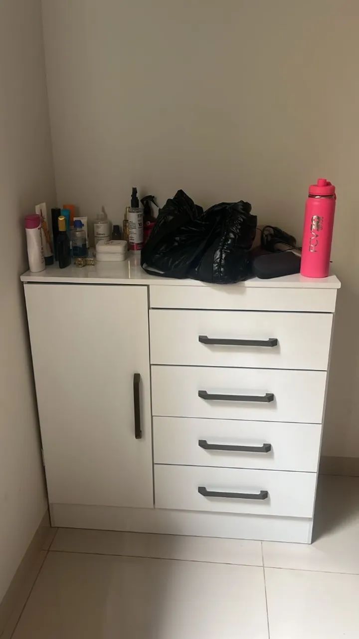 cômoda de roupas 