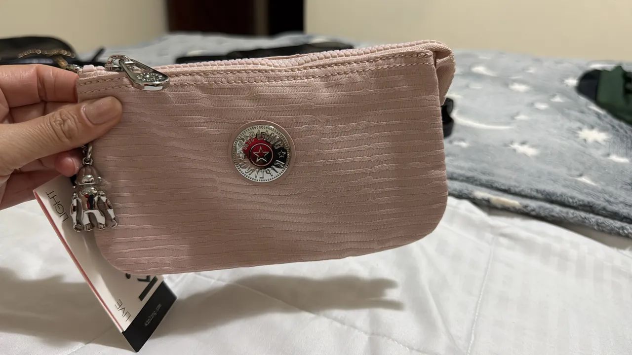 Bolsa de mão/ carteira da Kipling  - Foto 2