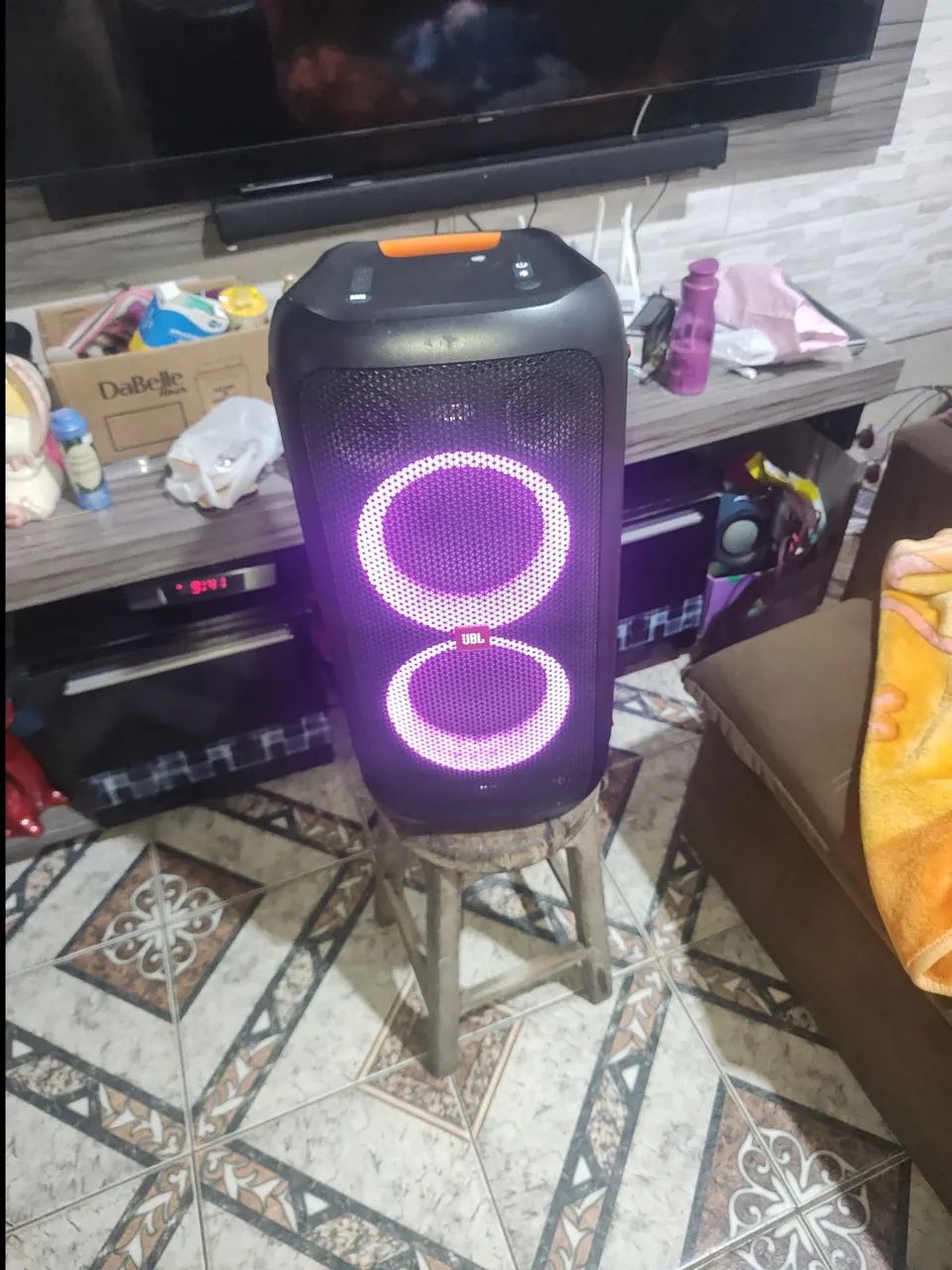 JBL party box 100