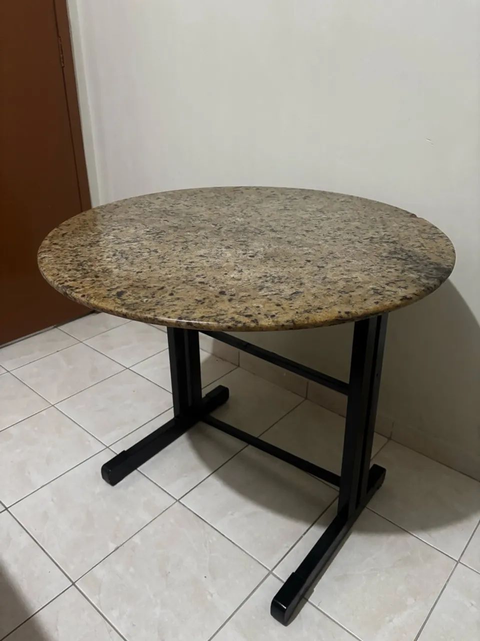 Mesa em Mármore - NOVA - Foto 3