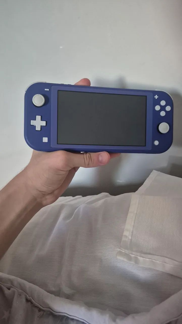 Nintendo Switch Lite, modelo HDH-001